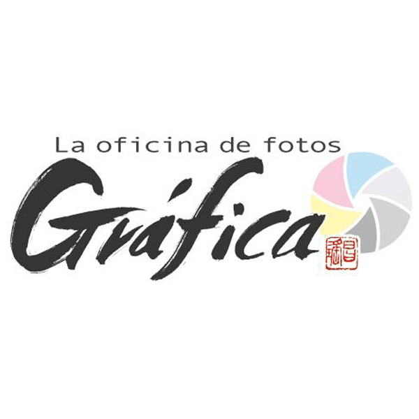 「グラフィカ写真事務所」のロゴ