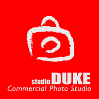 「スタジオDUKE」のロゴ