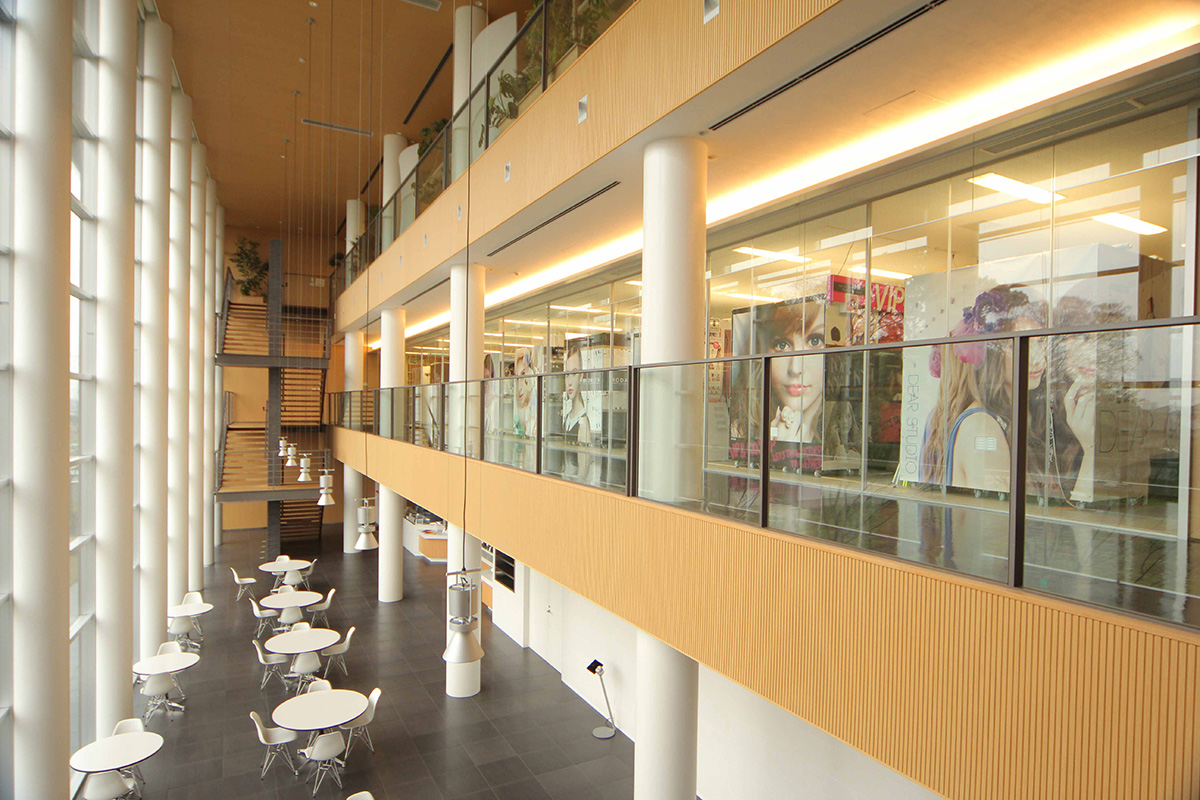 辰巳電子工業株式会社オフィス内