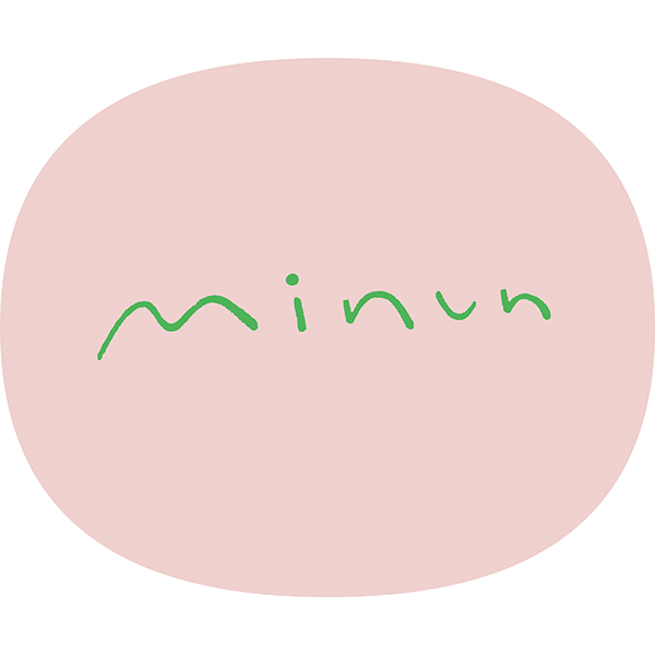 「minun makuuni」のロゴ
