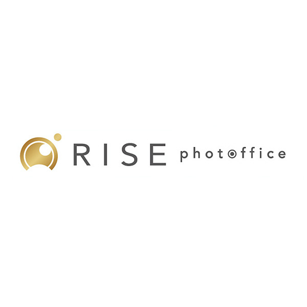 「RISE photo office」のロゴ