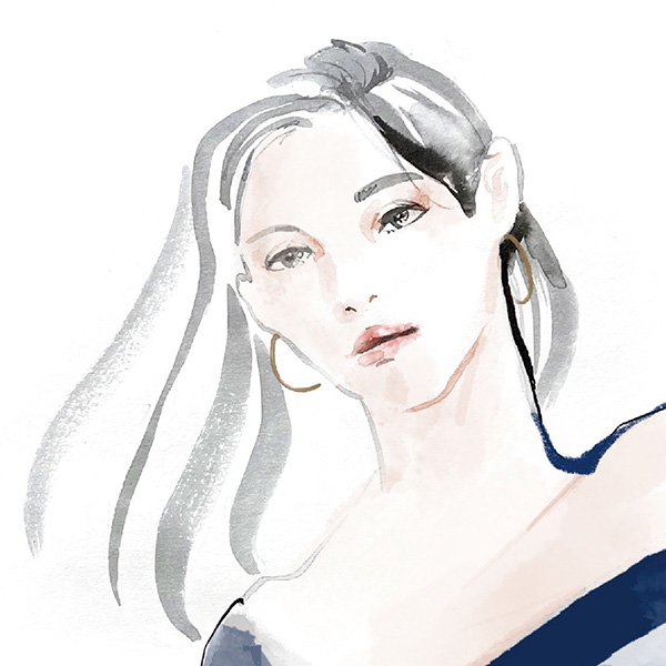 「秦真優子」のロゴ