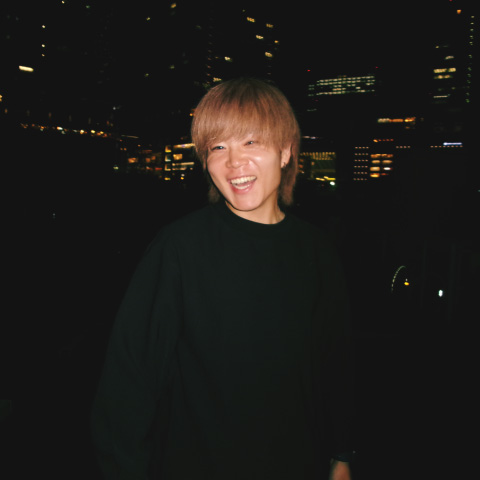 「STARFY」のロゴ