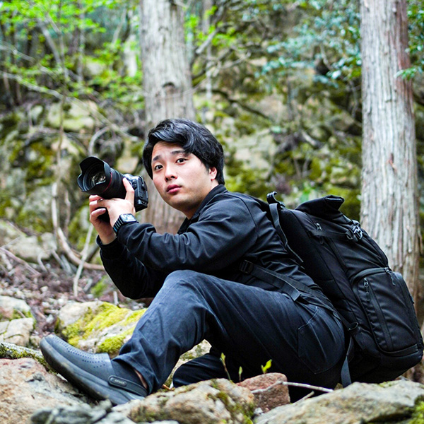 「山口写真事務所」のロゴ