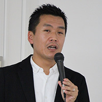 松崎匡浩氏