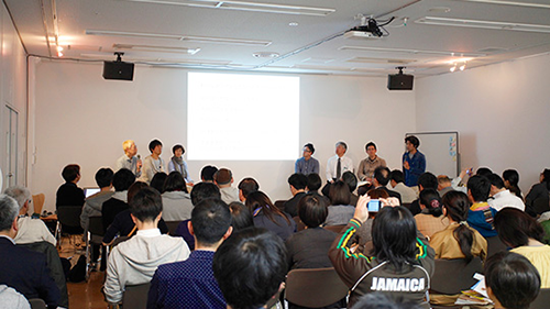 「「日本中がマチオモイ 2015」大阪展 クロージングイベント「地域メディアを語る」」開催風景