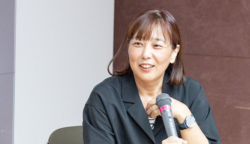 飛松由紀子氏